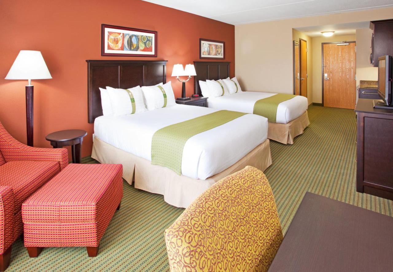 Holiday Inn Midland By Ihg Ngoại thất bức ảnh