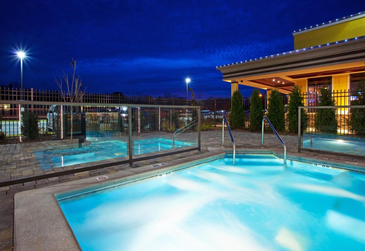 Holiday Inn Midland By Ihg Ngoại thất bức ảnh