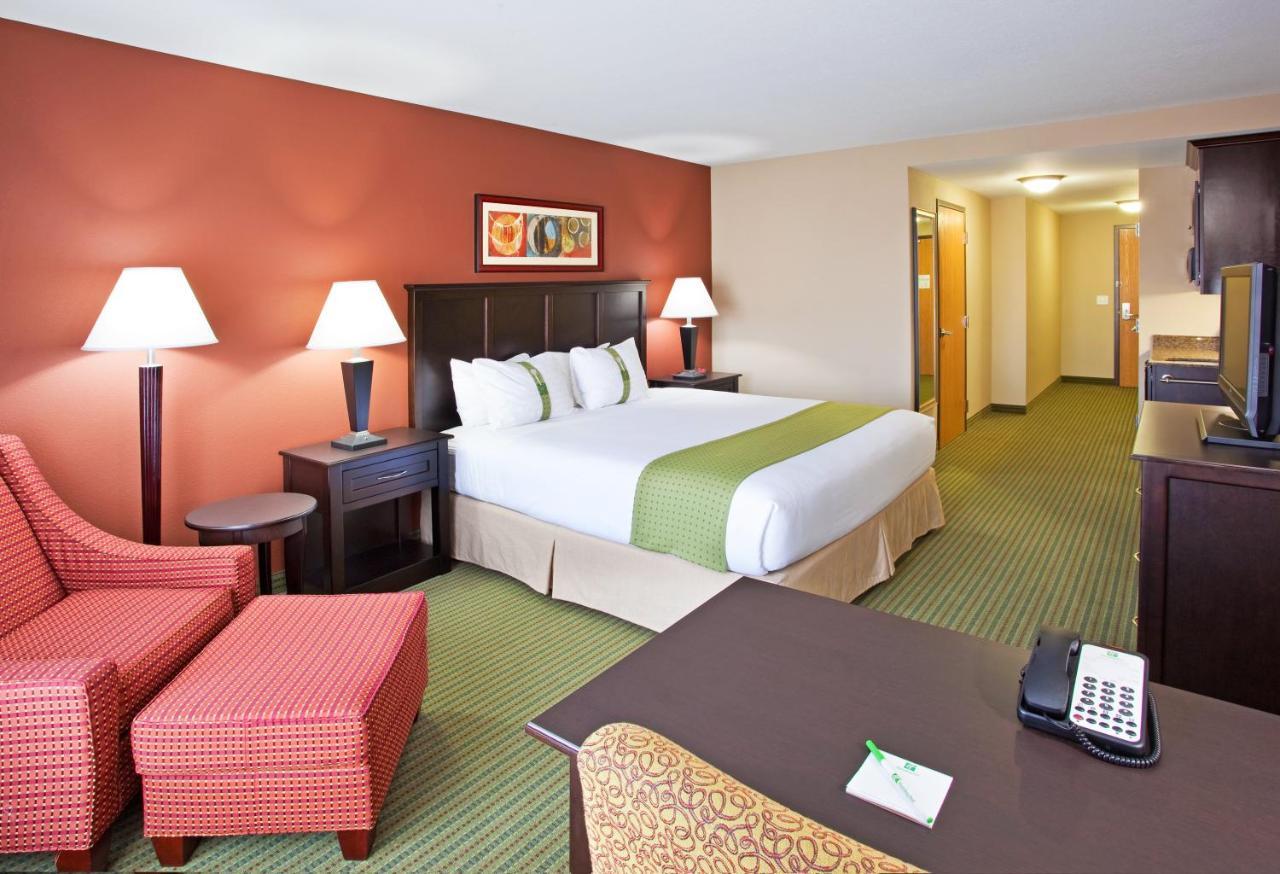 Holiday Inn Midland By Ihg Ngoại thất bức ảnh